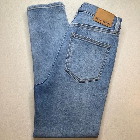 Denim Forum Lola High Rise‎ Skinny 28X26 Light Wash - Picture 3 of 9
